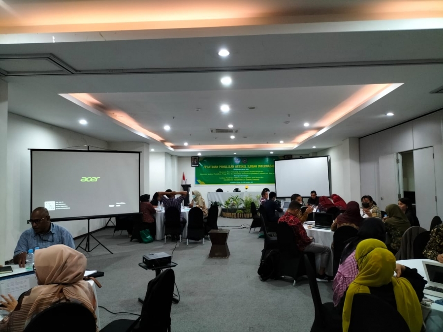 DUA DOSEN FISHUM UNIMUDA MENGIKUTI PELATIHAN PENULISAN ARTIKEL ILMIAH INTERNASIONAL